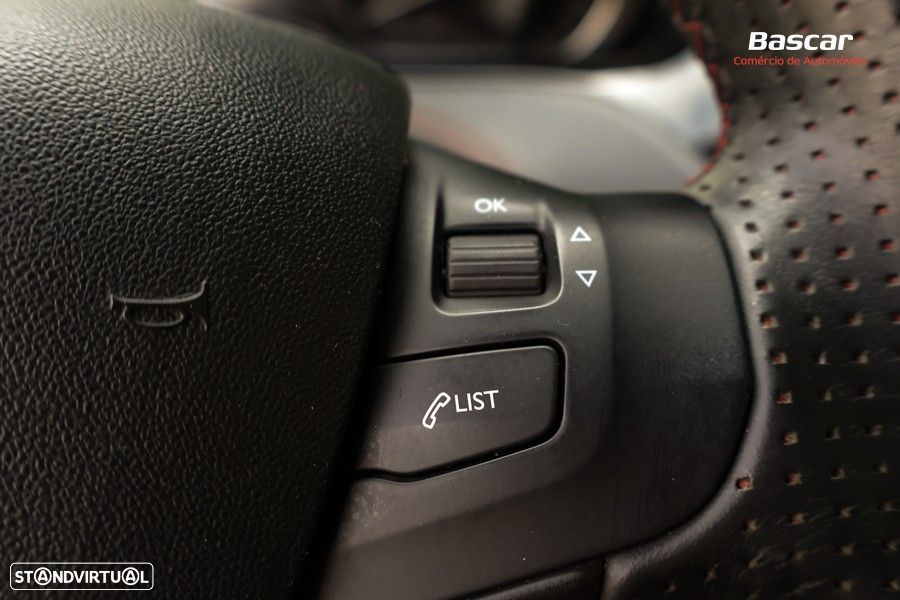 Peugeot 208 1.6 THP GTi - 42