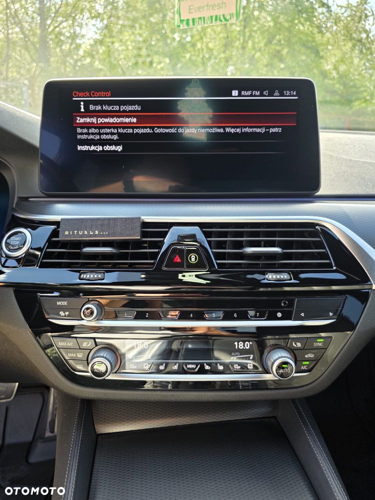 BMW Seria 5 520d M Sport Edition - 28
