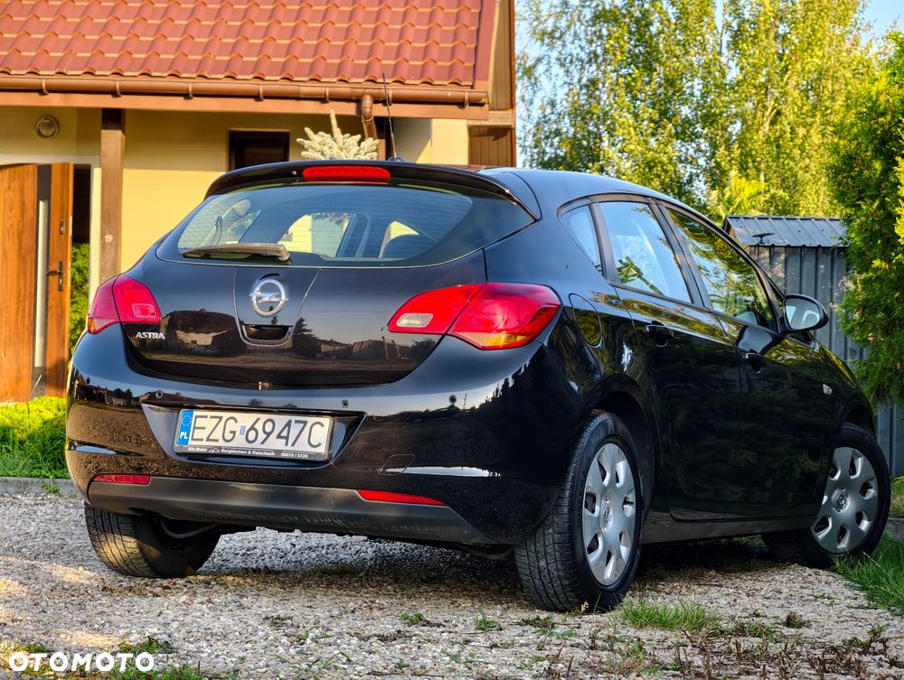 Opel Astra 1.6 Enjoy - 4