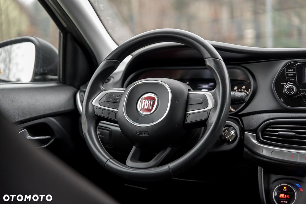 Fiat Tipo 1.4 16V More - 37