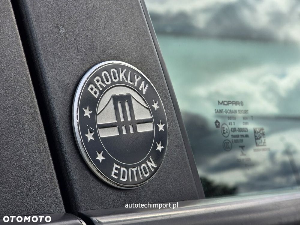 Jeep Renegade - 13