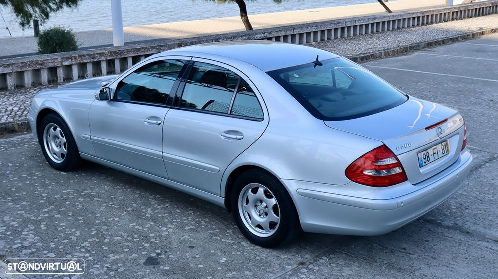 Mercedes-Benz E 200 CDI Auto Classic - 19