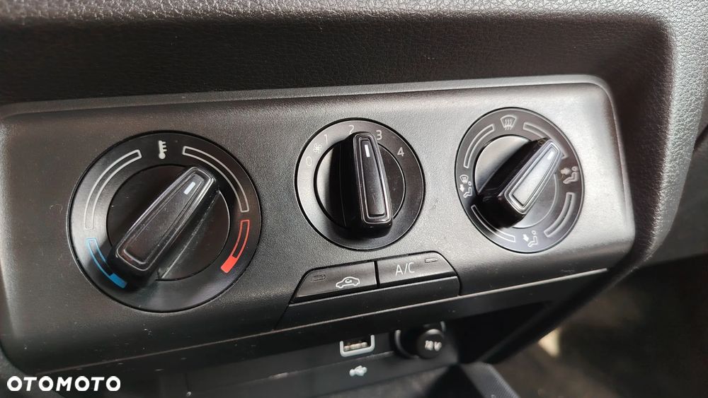 Skoda Fabia 1.0 TSI Ambition Plus - 25