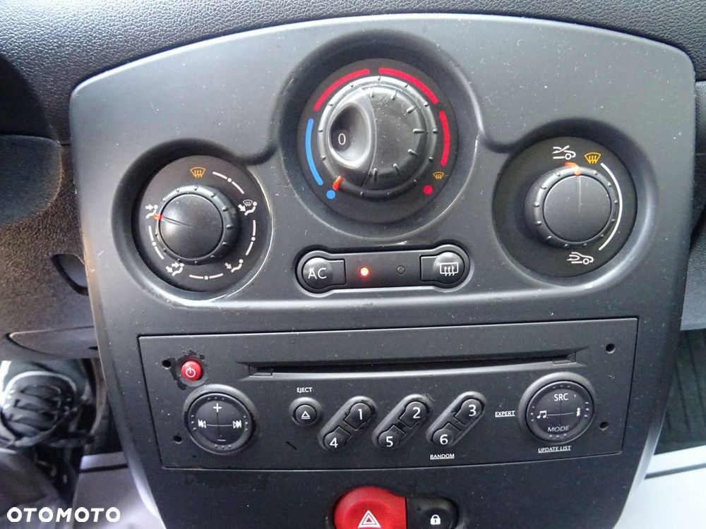 Renault Clio 1.2 16V 65 Authentique - 12
