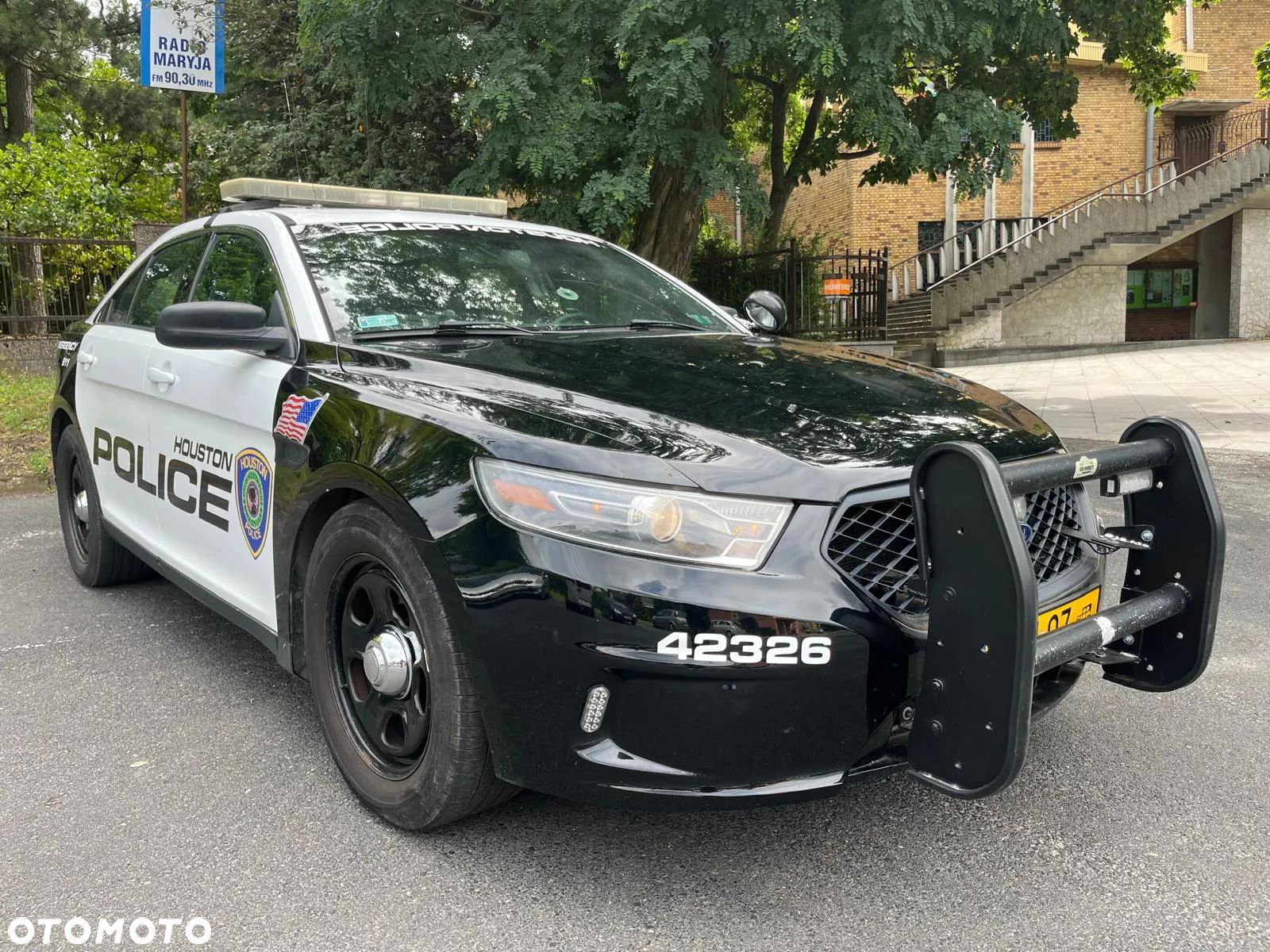 Ford Taurus - 1