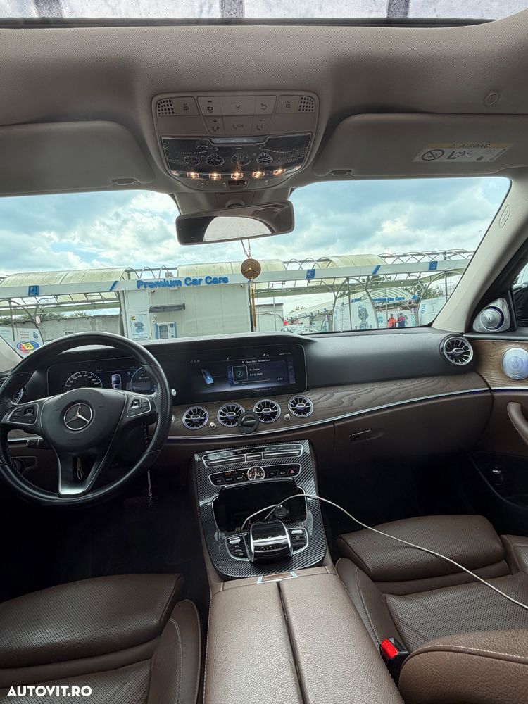 Mercedes-Benz E 220 d 4MATIC Aut. - 10