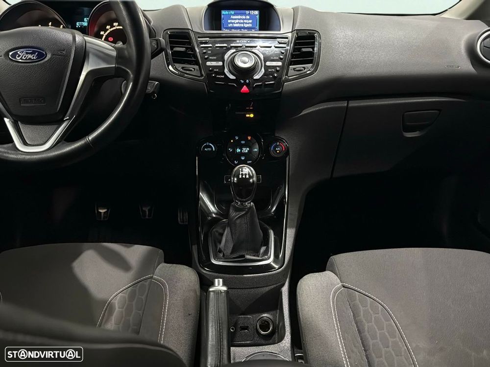 Ford Fiesta - 9