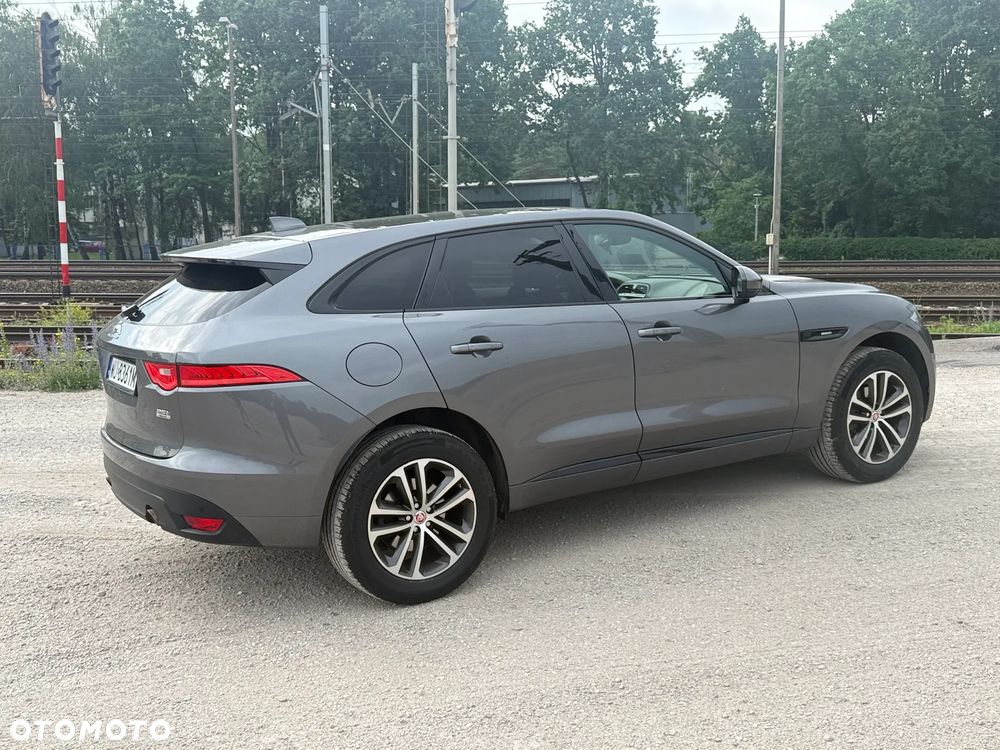 Jaguar F-Pace 2.0 i4P AWD R-Sport - 3