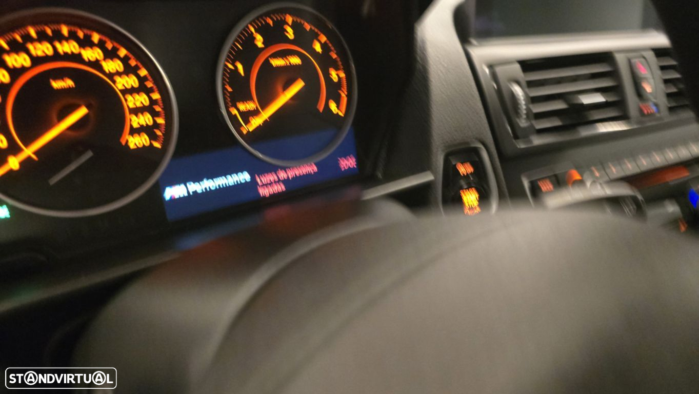 BMW 118 d Pack M - 35