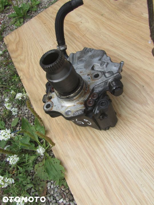 MERCEDES  om 651 pompa wtryskowa - 1