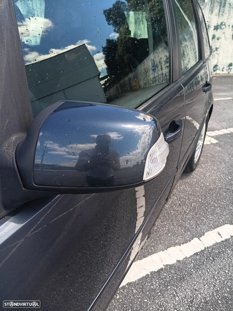 Ford Focus C-Max 1.6 TDCi Ghia - 4