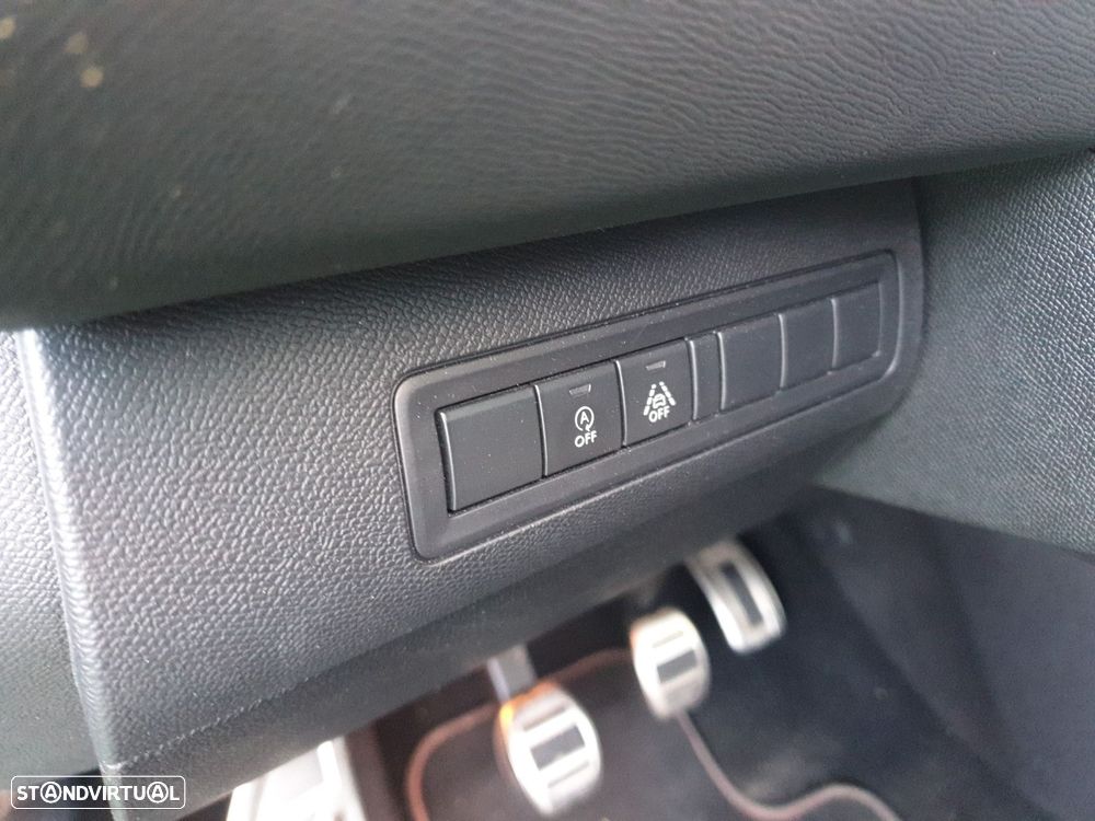 Peugeot 308 1.5 BlueHDi GT Line - 23