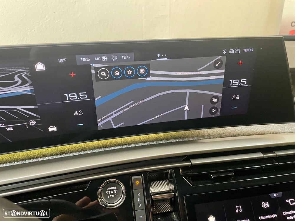 Peugeot 3008 1.2 Hybrid Allure Pack e-DCS6 - 26