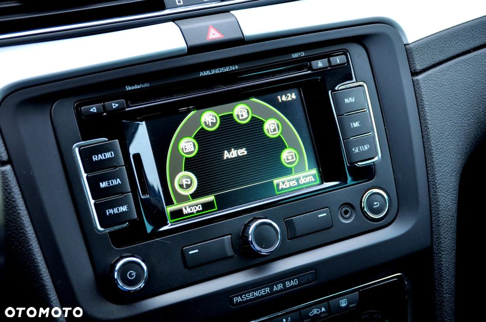 Skoda Superb 2.0 TDI DSG Exclusive - 33