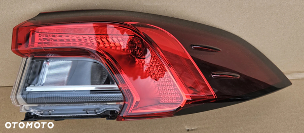 Lampa tylna prawa TOYOTA COROLLA E21 SEDAN 2018- ORYGINAŁ!