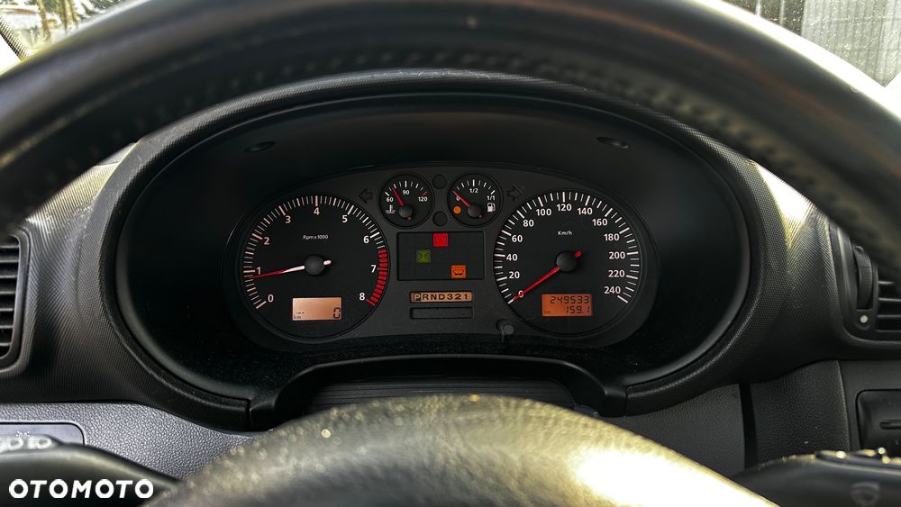 Seat Toledo 1.8 Signo Emocion - 13