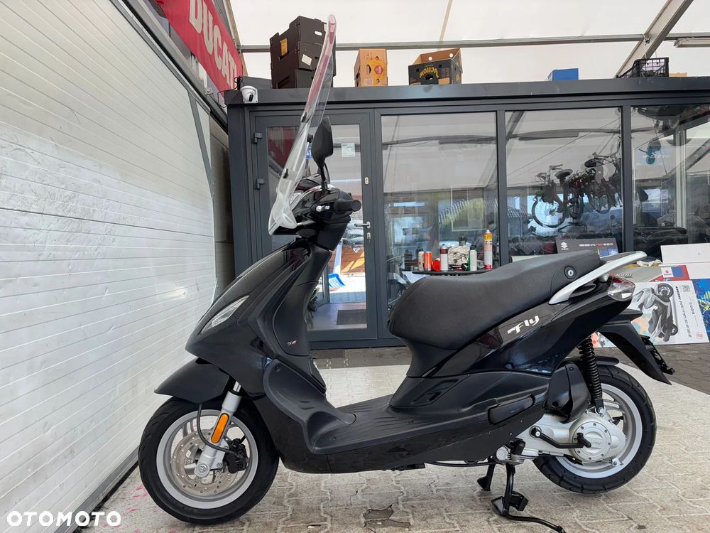 Piaggio FLY - 8