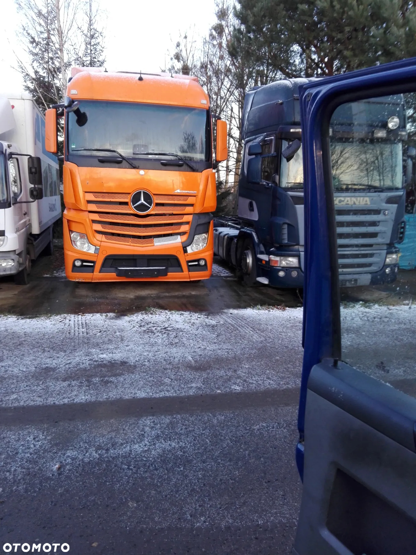 Actros MP4  chłodnice  kpl. - 3