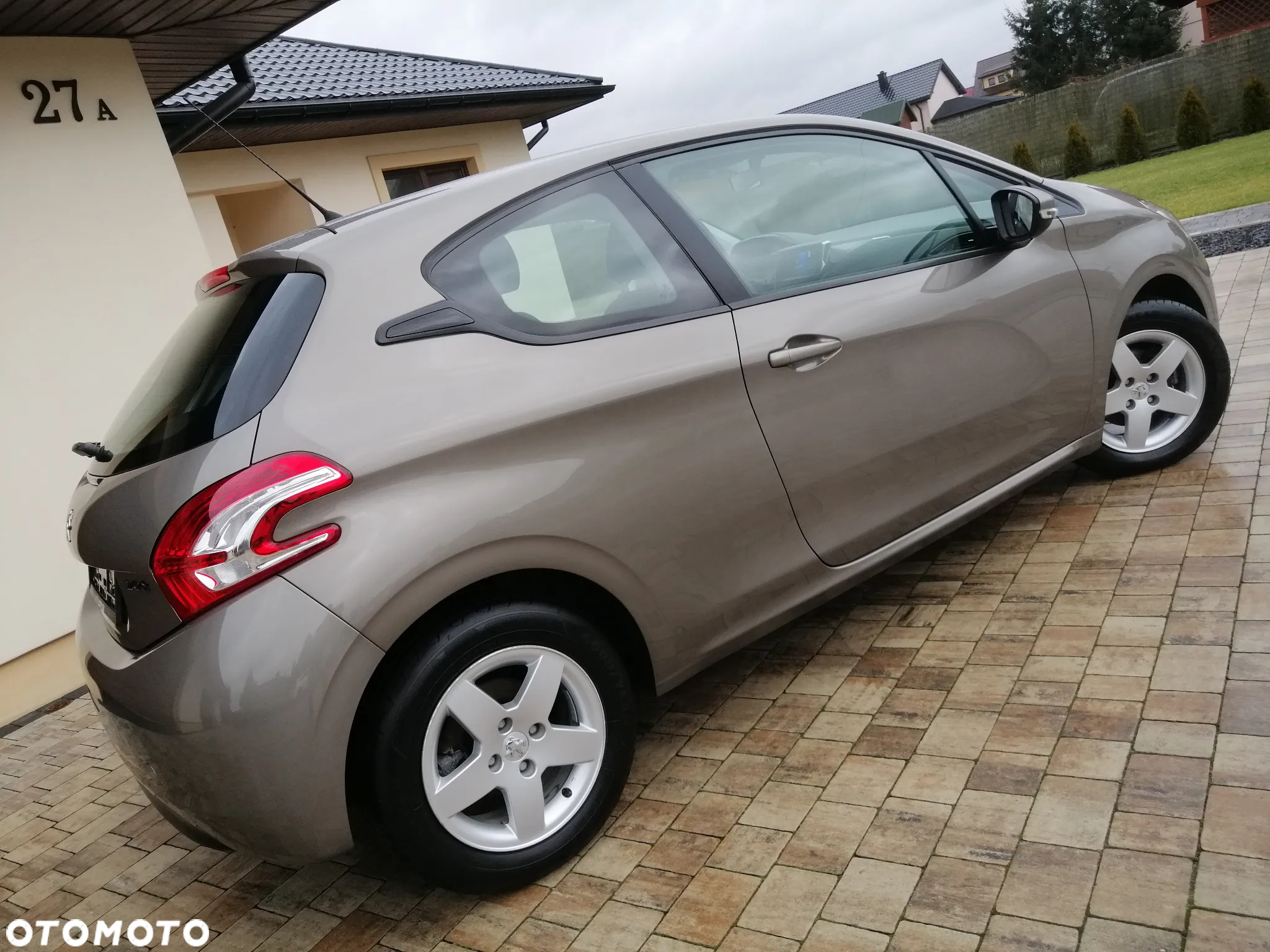 Opel Corsa 1.4 16V Active - 12