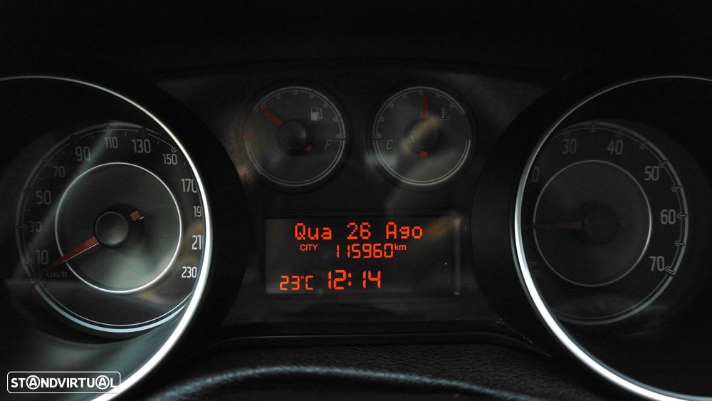 Fiat Punto 1.2 Lounge S&S - 37
