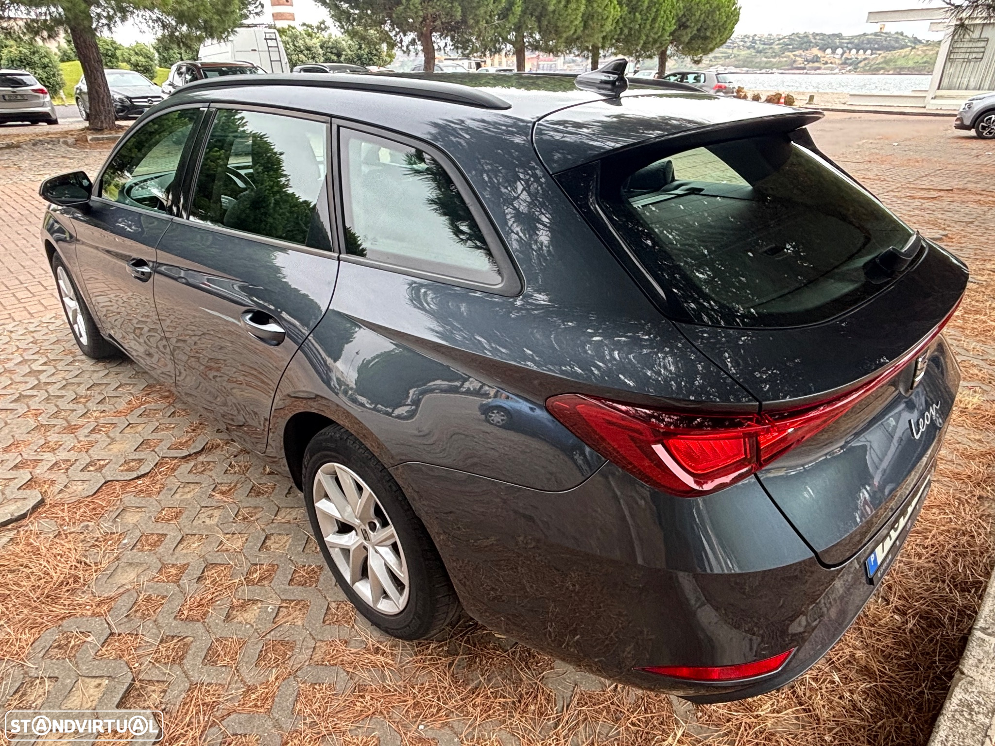 SEAT Leon 2.0 TDI FR - 4