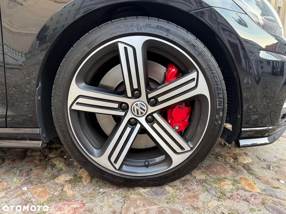 Volkswagen Golf 2.0 TSI BMT 4Mot R DSG - 12