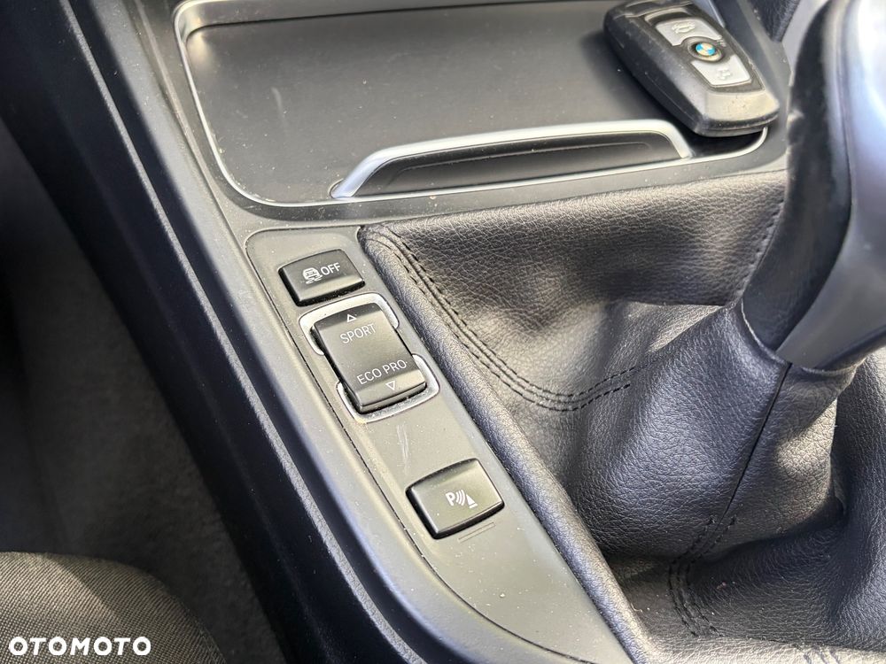 BMW Seria 3 - 24