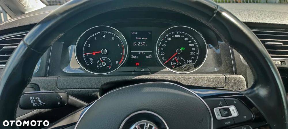 Volkswagen Golf 1.5 TSI ACT OPF DSG Comfortline - 9