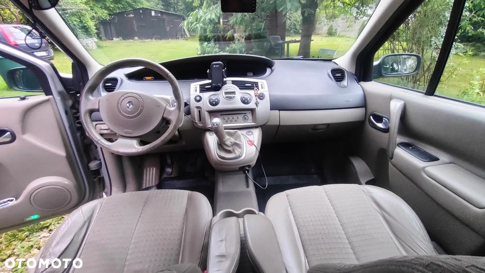 Renault Scenic 1.6 16V Confort Authentique - 10