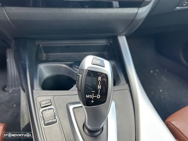 BMW 225 d Cabrio Pack M Auto - 7