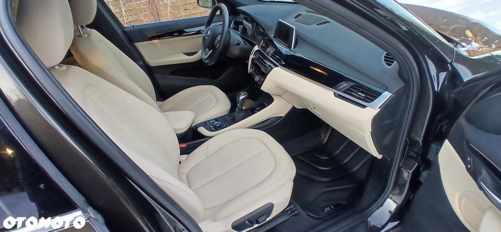 BMW X1 xDrive25i xLine - 13