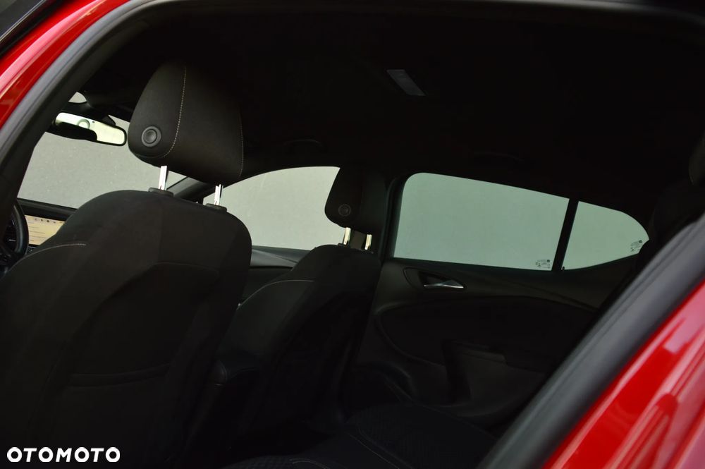 Opel Astra 1.6 Turbo Start/Stop Innovation - 28