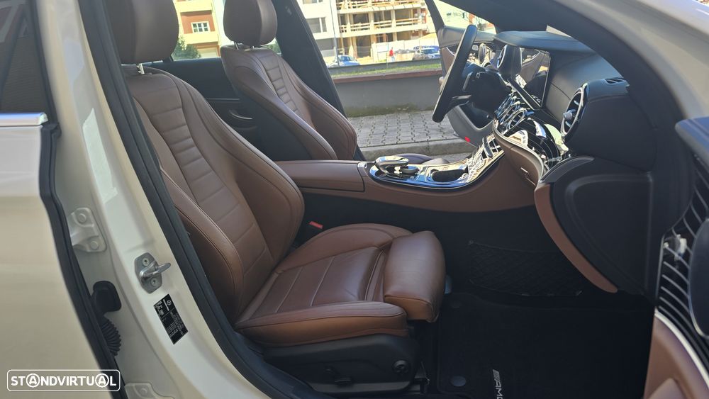 Mercedes-Benz E 220 d AMG Line - 23