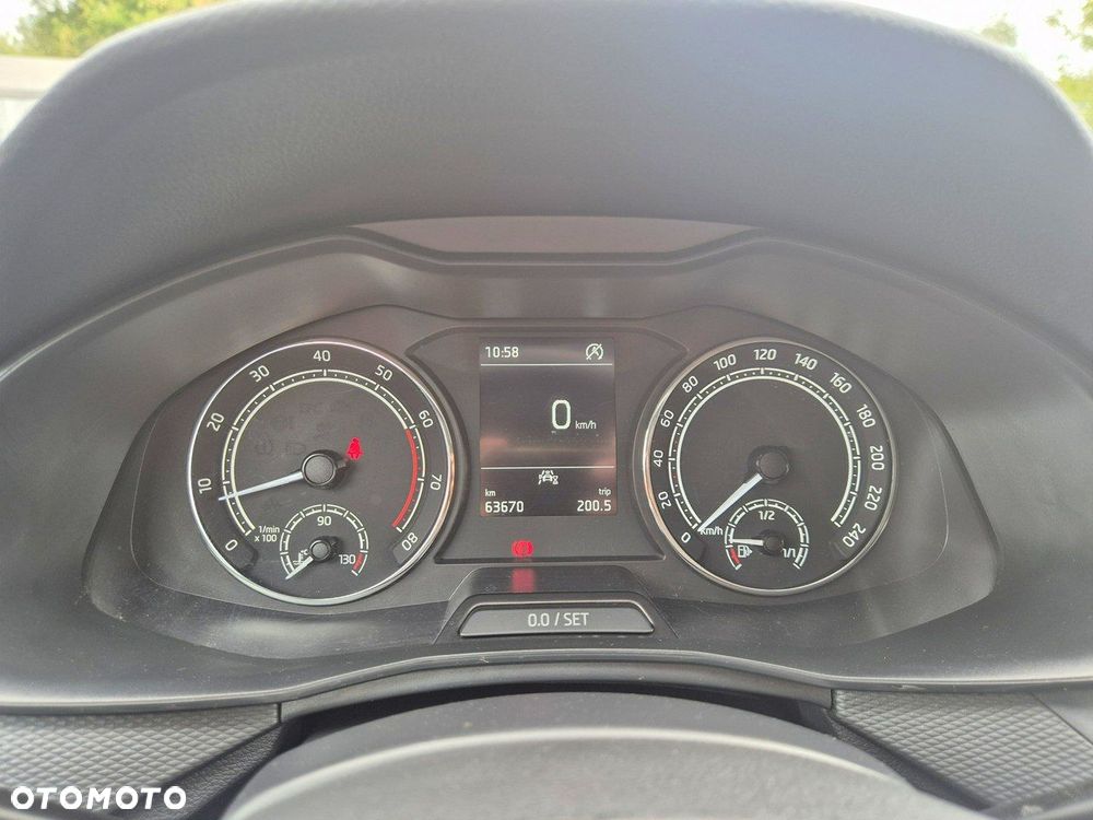 Skoda Kamiq 1.5 TSI Ambition - 16