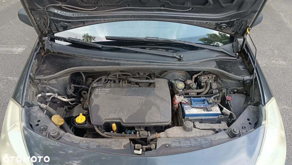 Renault Clio - 23