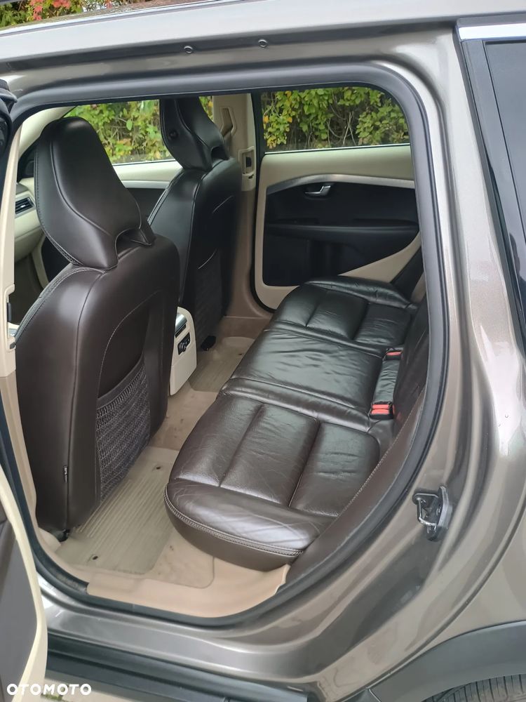 Volvo XC 70 - 8