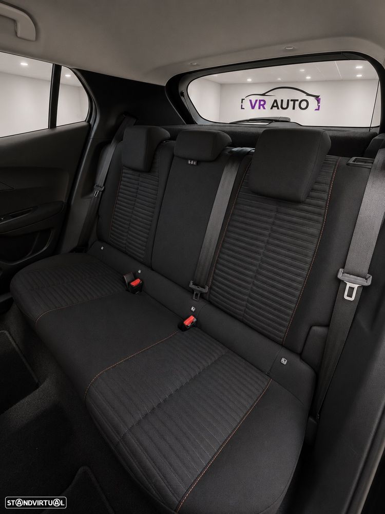 Peugeot 2008 1.2 PureTech Active Pack - 9