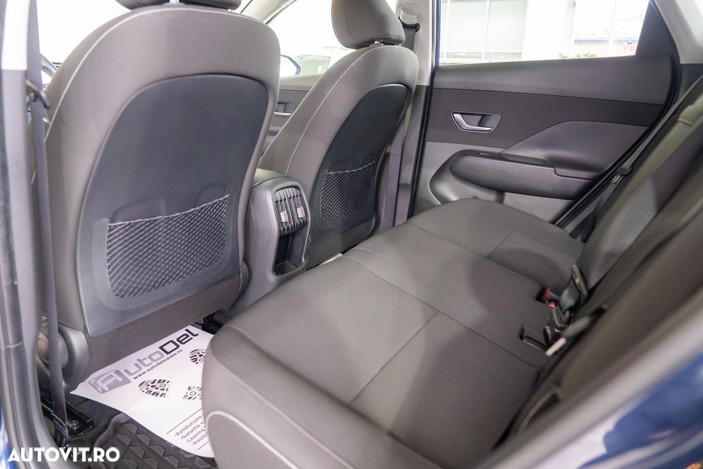 Hyundai KONA - 21