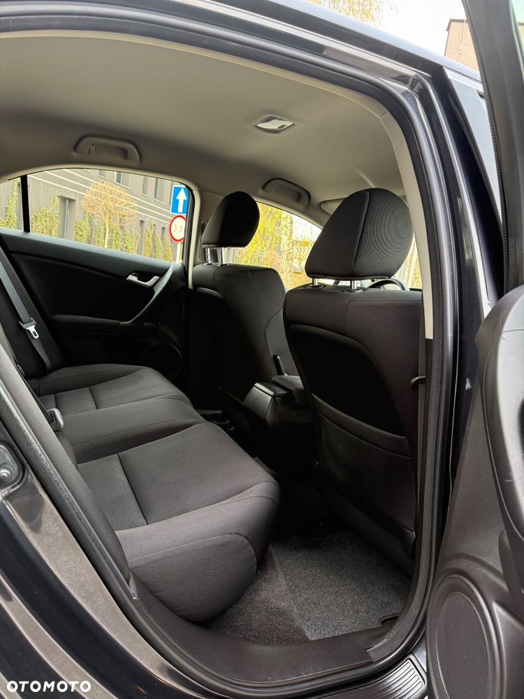 Honda Accord 2.0 Elegance 50 Jahre Edition - 31