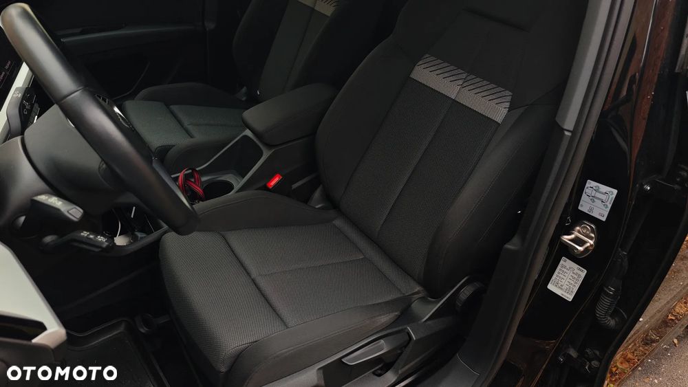 Audi Q4 Sportback e-tron - 13
