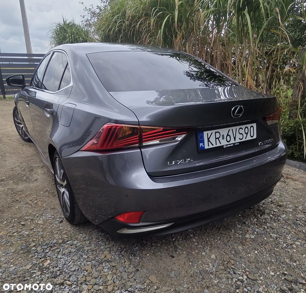 Lexus IS - 5