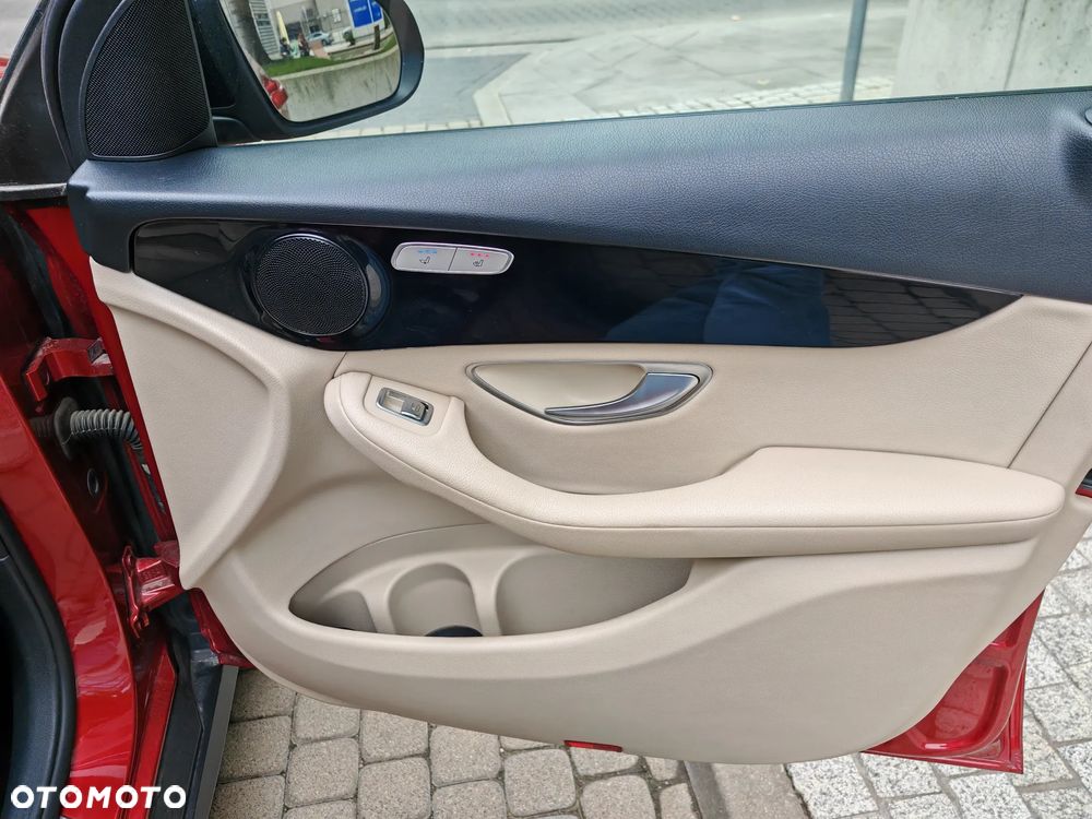 Mercedes-Benz GLC 250 4-Matic - 29