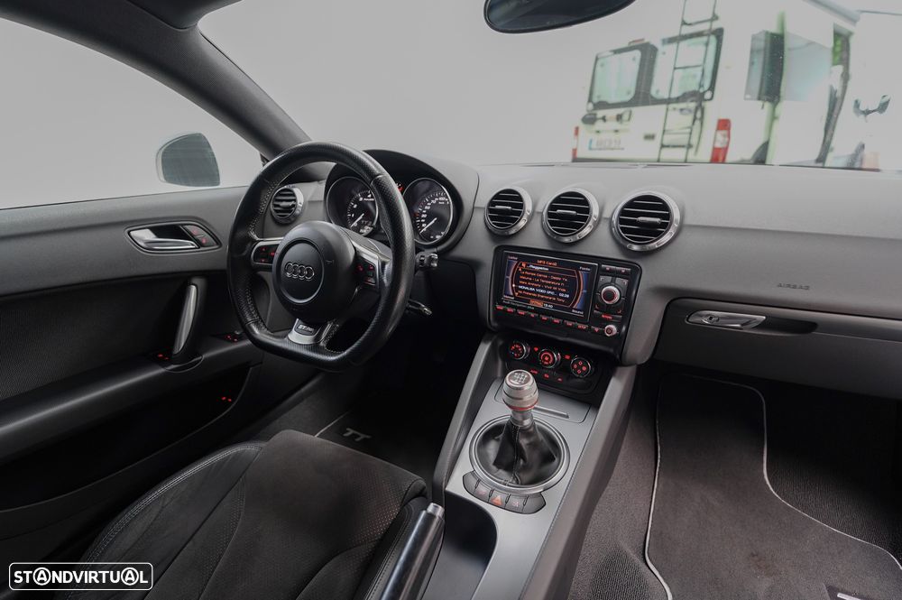 Audi TT Coupé 2.0 TFSI S-line - 2