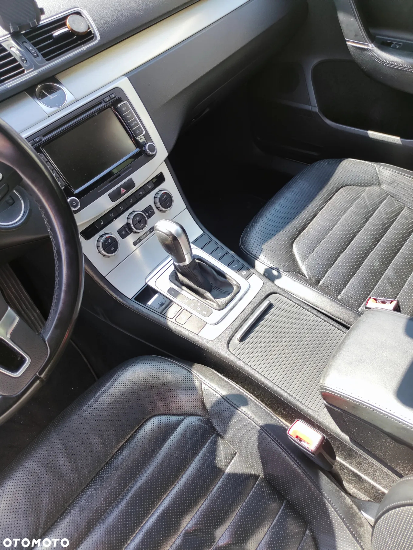 Volkswagen Passat 2.0 TDI Comfortline DSG - 9