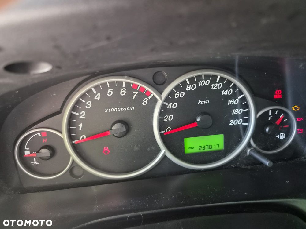 Mazda Tribute 2.3 Comfort - 22