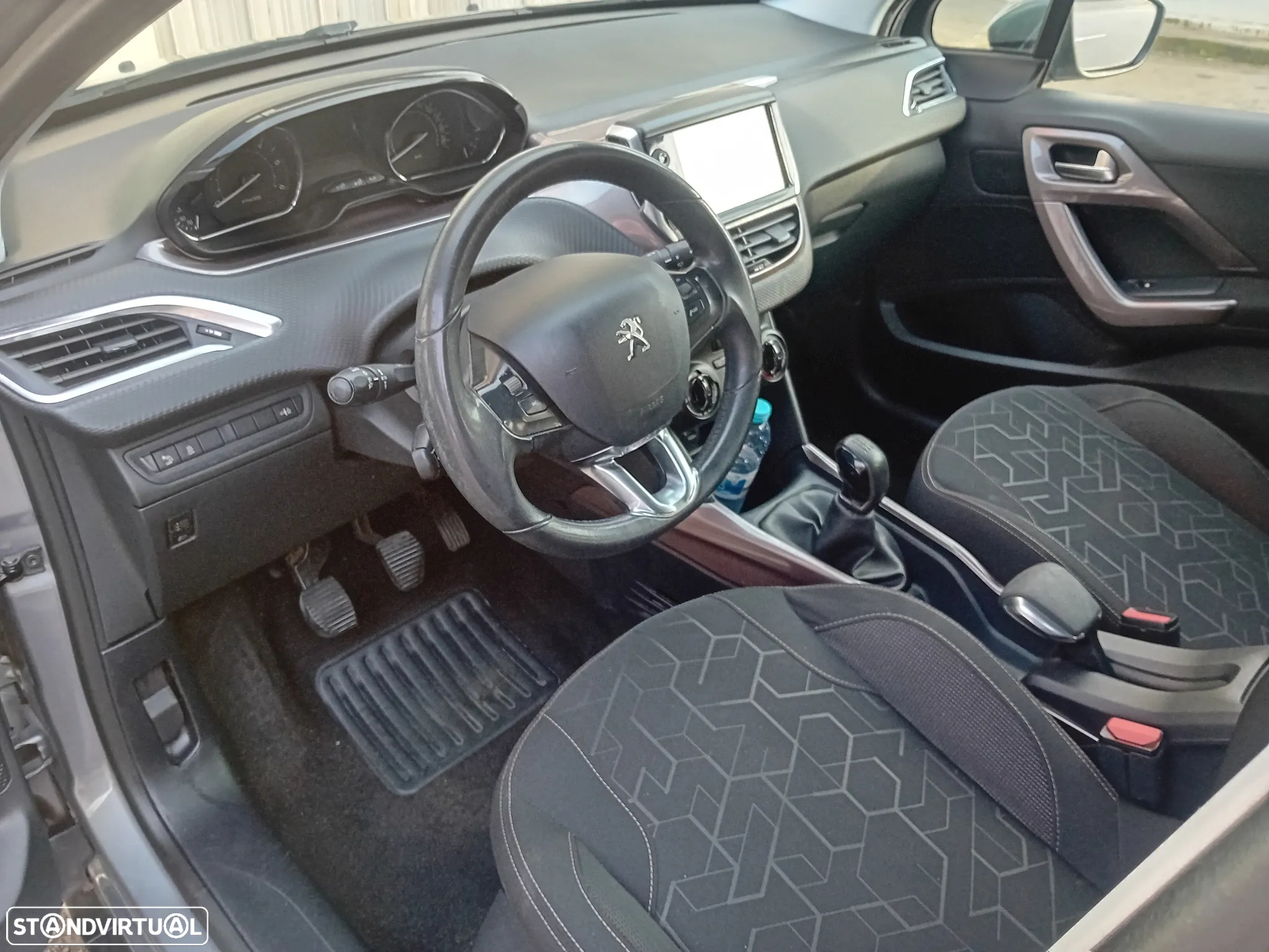 Peugeot 2008 1.4 HDi Active - 8