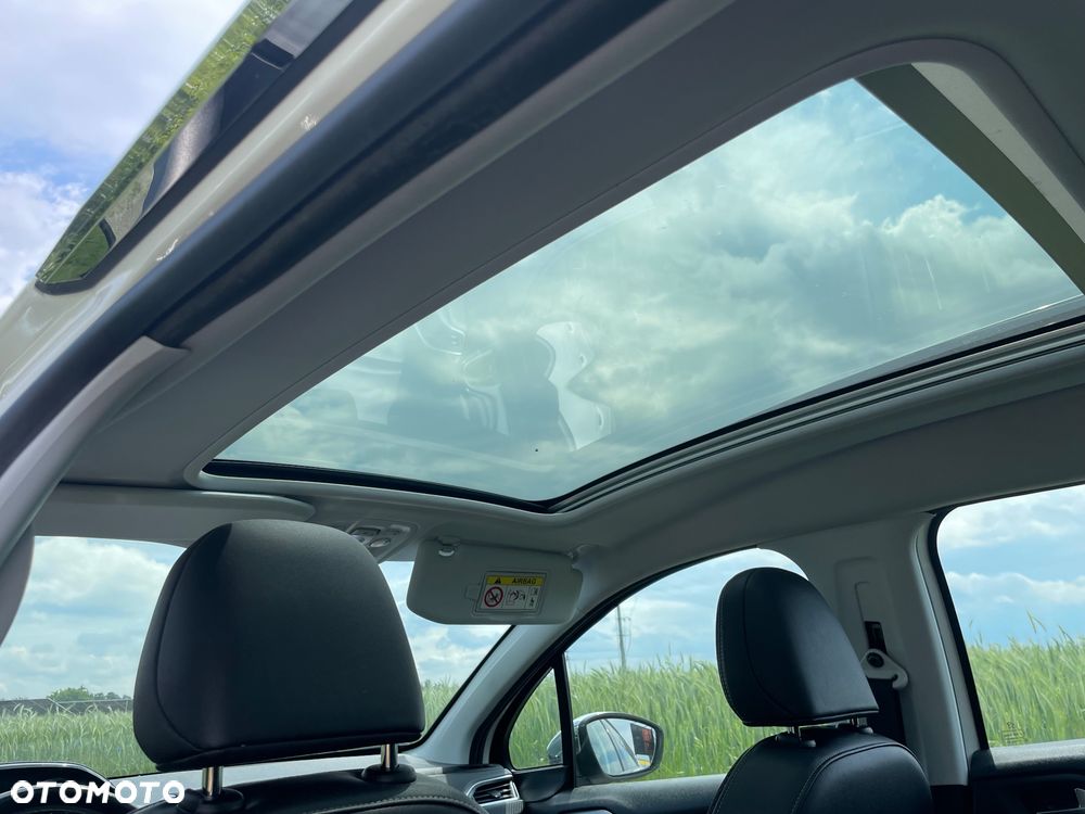 Peugeot 2008 1.6 e-HDi Allure S&S - 10