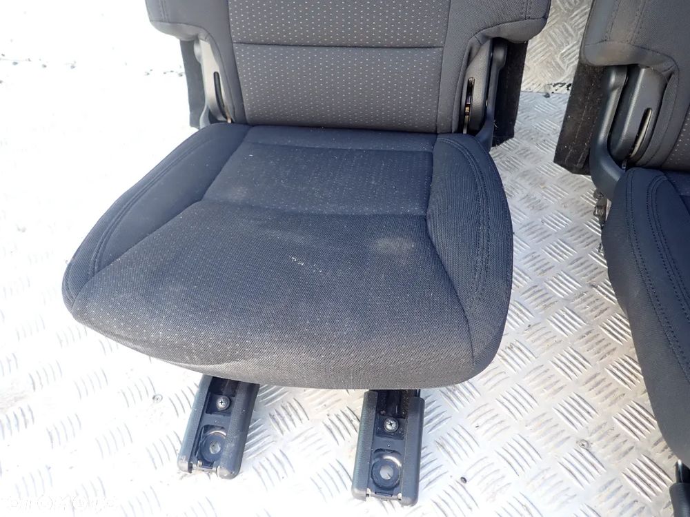 FOTELE KANAPA TRZECI RZĄD KIA CARENS IV RADOM - 5