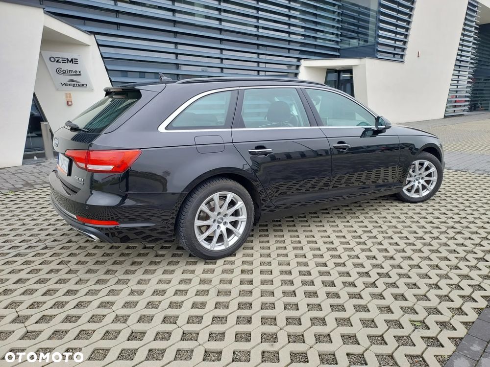 Audi A4 Avant 40 TDI S tronic quattro design - 12