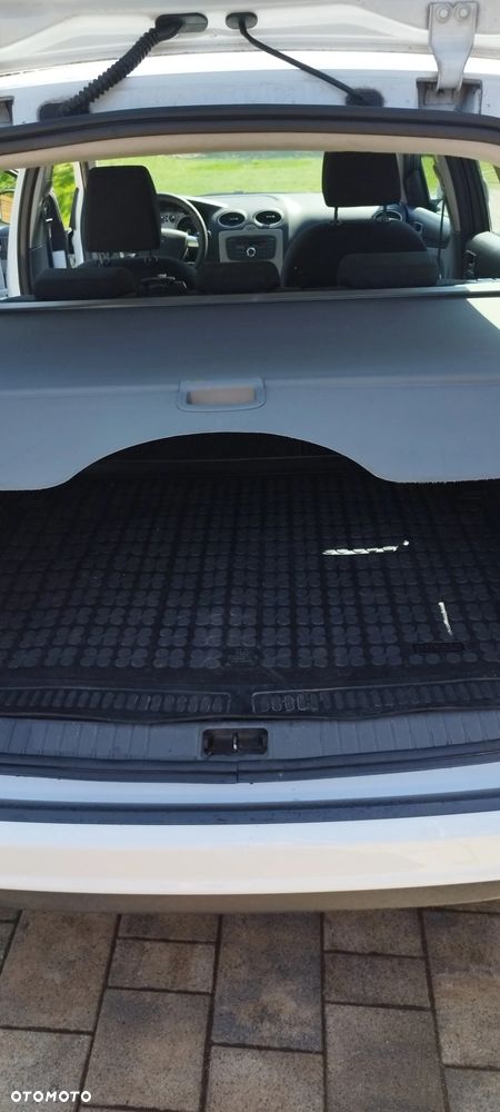Ford Focus SW 1.8 TDCi Ambiente - 13